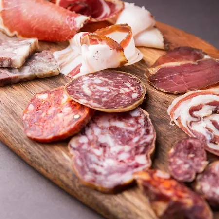 Tenuta Borgo Santa Cecilia * غوبيو