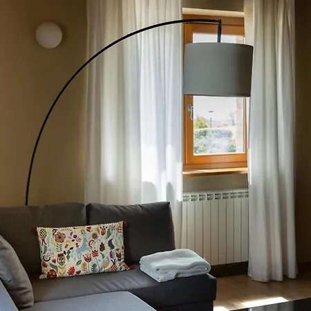 Tenuta Borgo Santa Cecilia * غوبيو