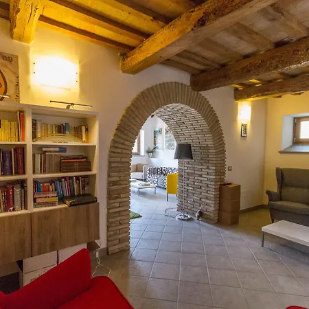 Tenuta Borgo Santa Cecilia 팜스테이