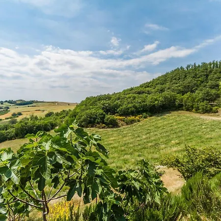 Gospodarstwo agroturystyczne Borgo Santa Cecilia *
