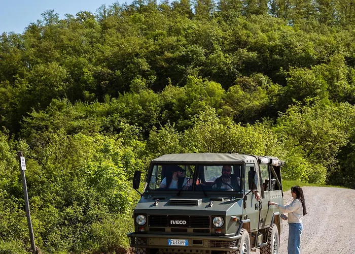Tenuta Borgo Santa Cecilia *
